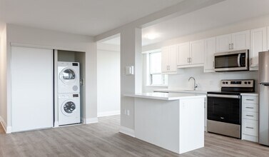 Building Photo - 1640 Lawrence