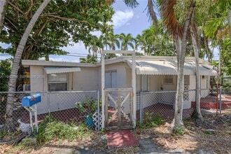 Building Photo - 2250 NE 136th St