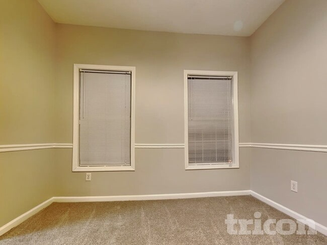 Foto del edificio - 5774 Broadleaf Way