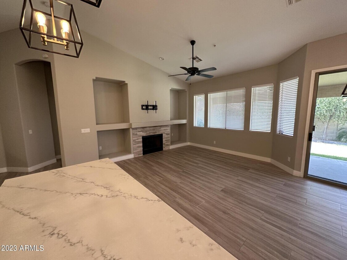 Primary Photo - 10283 E Caribbean Ln