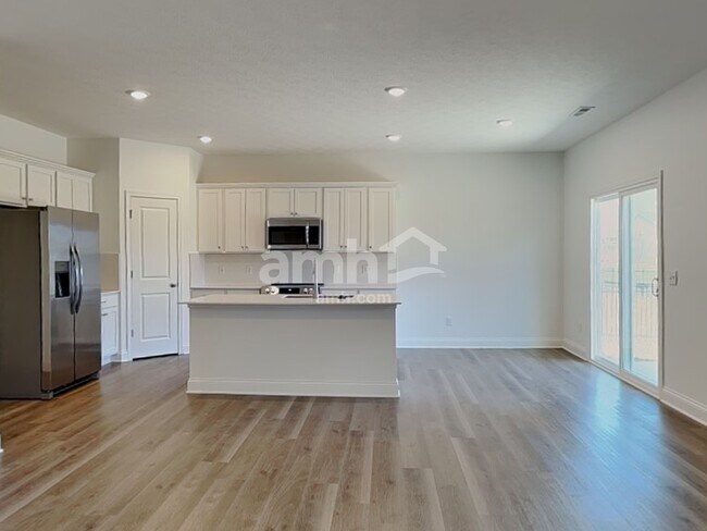 Foto del edificio - 228 Deanscroft Dr