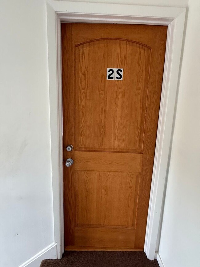 Foto del edificio - 2124 14th Ave