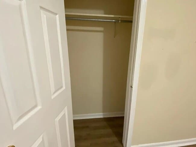 Foto del edificio - J-Ville Duplex: 11180/82
