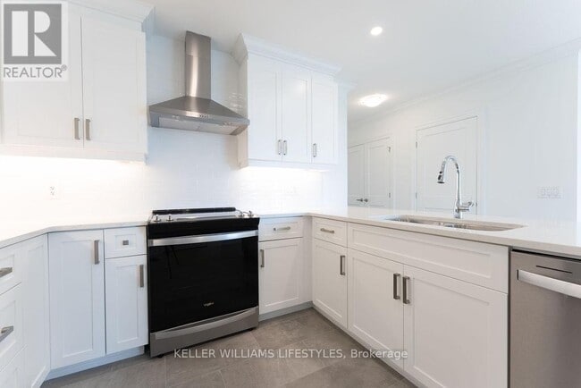 Building Photo - 480 Callaway Rd