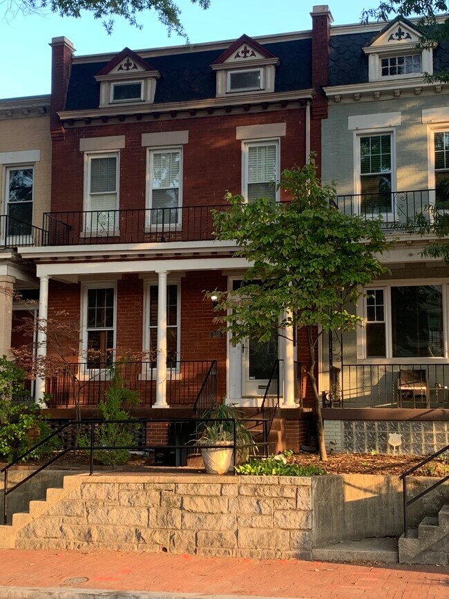 Building Photo - 230 Rhode Island Ave NW