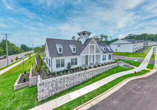 Building Photo - Residences at Hardin Valley