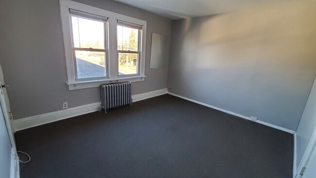 Bedroom - 371 Florida Grove Rd