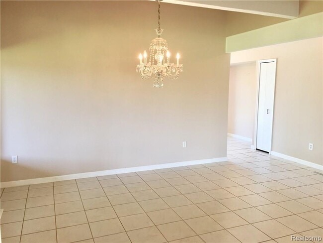 Foto del edificio - 1829 Golf Ridge Dr