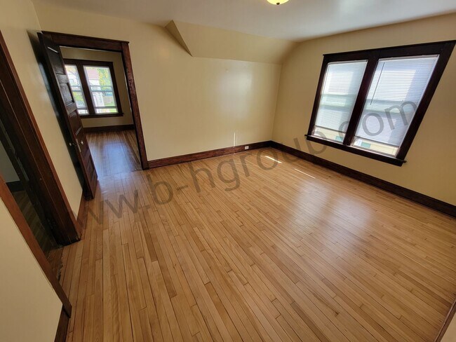 Building Photo - 4808 22nd Ave