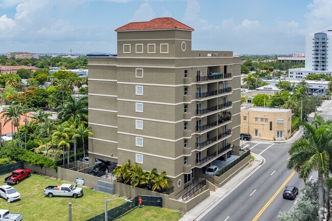 Douglas Residence Condominiums