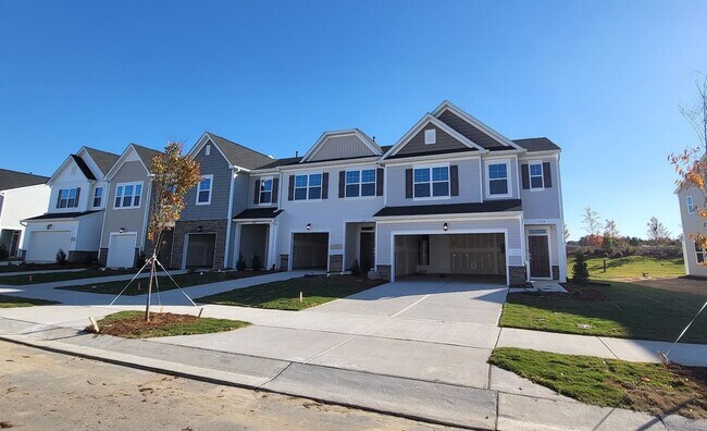 Foto del edificio - 151 Tumbling Rock Way