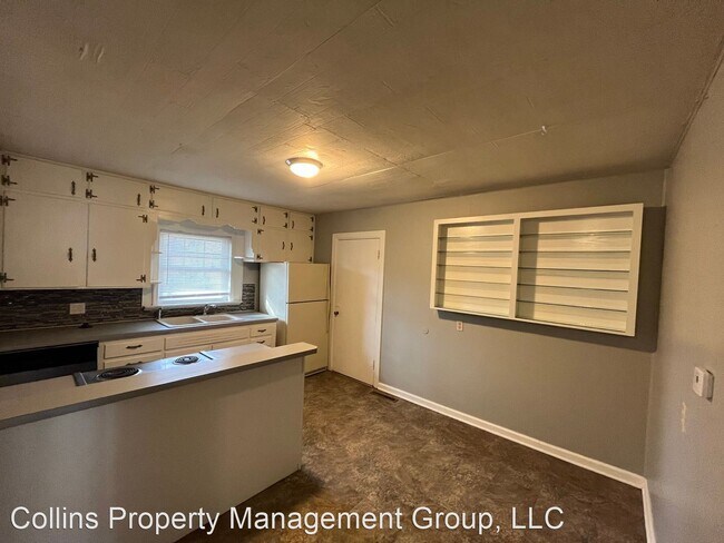 Foto del edificio - 3 br, 1 bath House - 1439 S Luster Ave