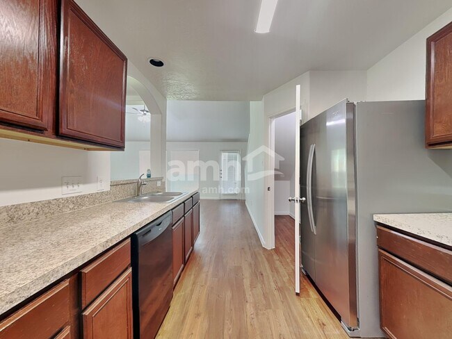 Foto del edificio - 15450 Bammel Oaks Ct