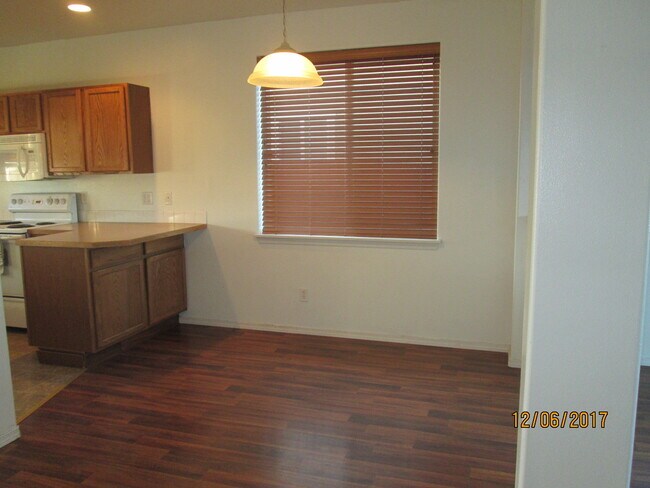 eating area - 12612 W 4th Ave