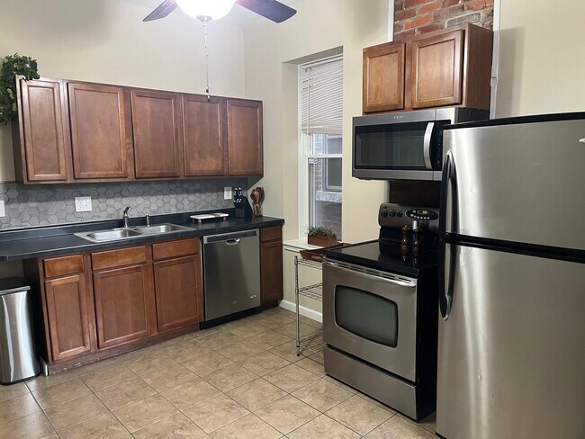 Cocina actualizada - 2730 Ann Ave