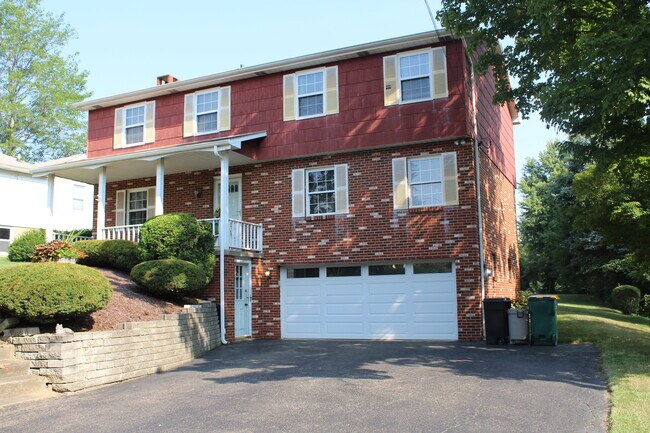Front - 2039 Ewings Mill Rd