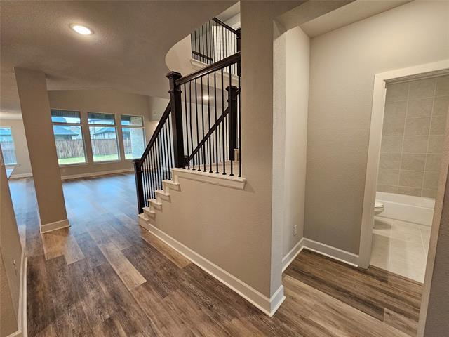 Building Photo - 1740 Jamestown Dr