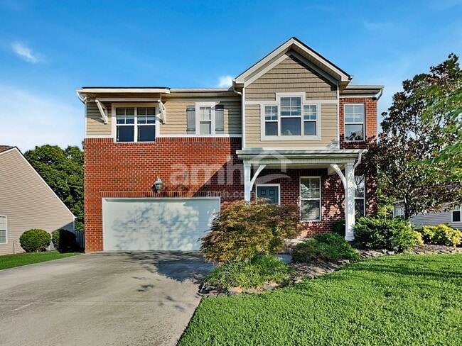Building Photo - 2400 Ancient Oak Ln