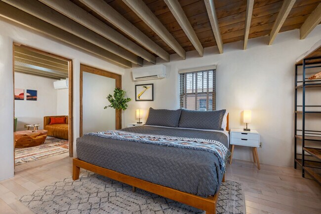 Foto del edificio - 715 S St Francis Dr