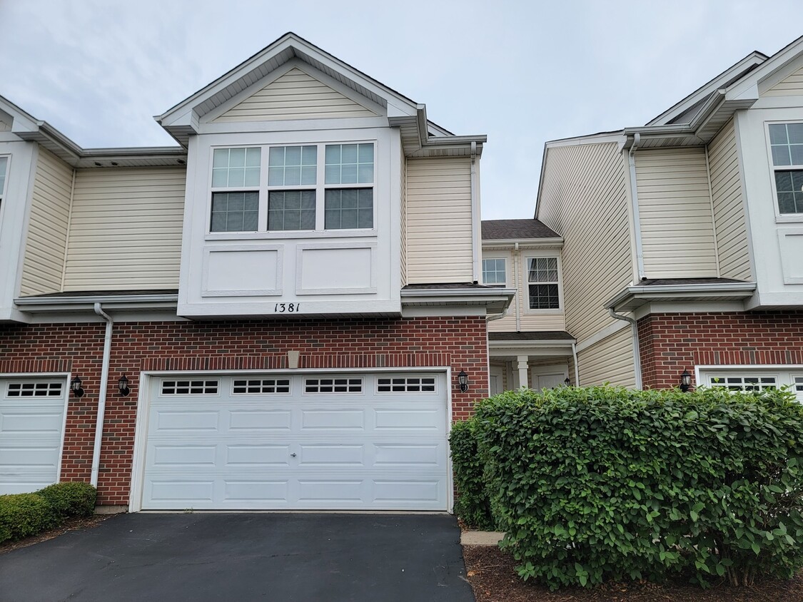 Primary Photo - 1381 W Alder Creek Dr
