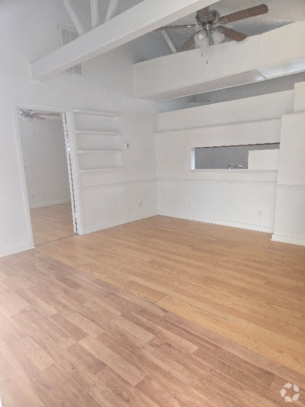 Building Photo - 21401 W Hammond Dr