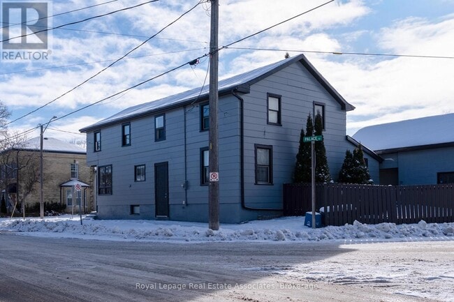 Building Photo - 24 Duke St