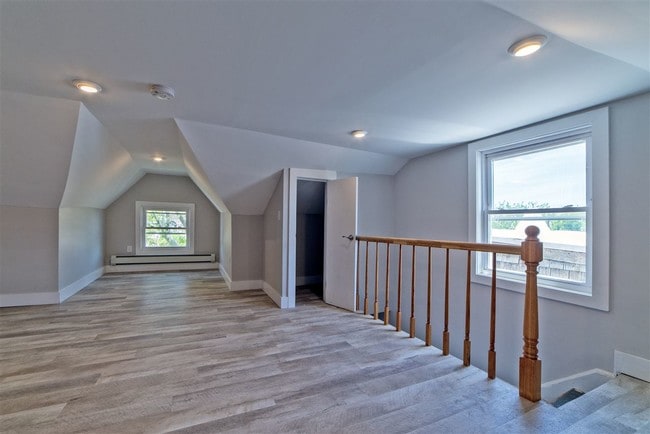 Building Photo - 47 Pearsall Ave