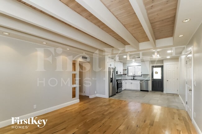 Building Photo - 12210 N Escobar Way