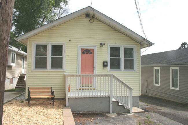 Building Photo - 51 W Orland St