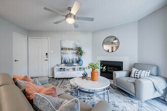 Building Photo - Villas at Chase Oaks