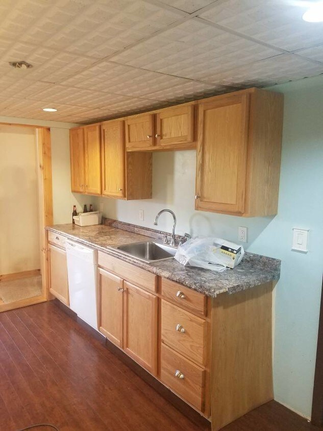 296 Howard St, Bangor, ME 04401 Apartments at 296 Howard St Bangor