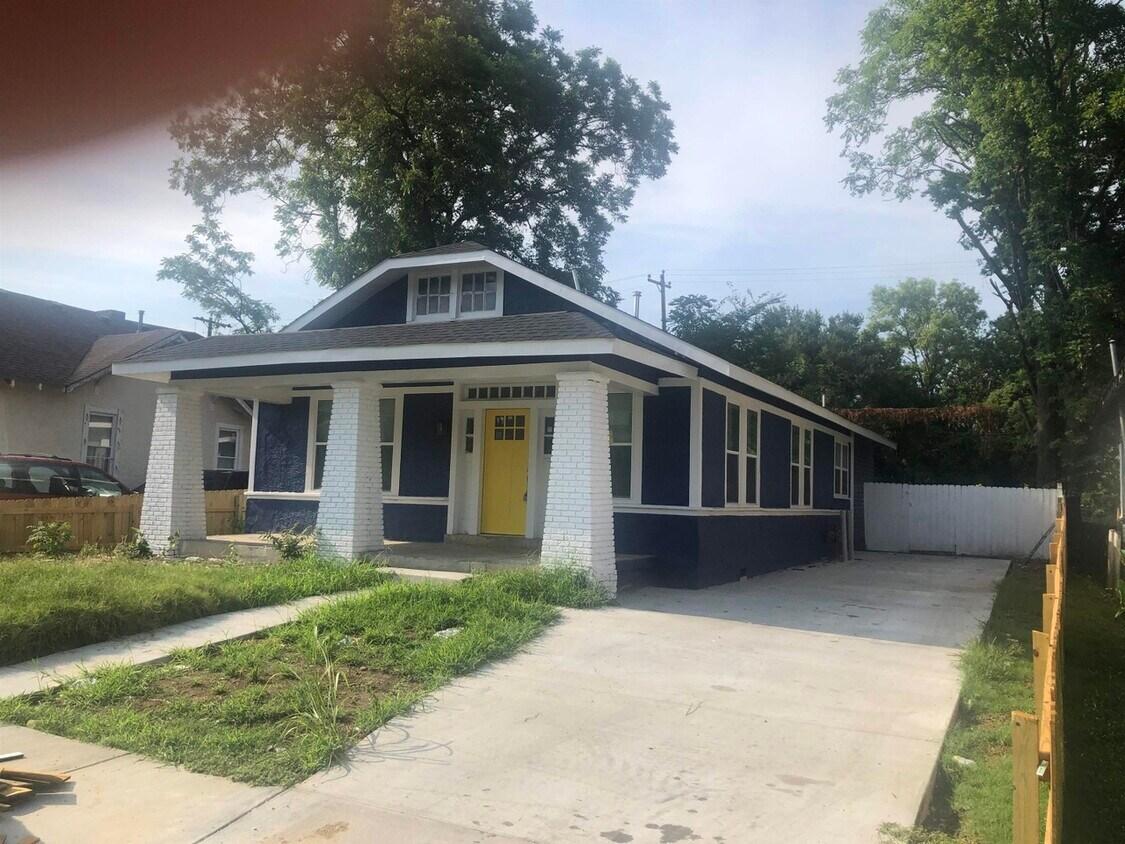 Primary Photo - 985 Galloway Ave