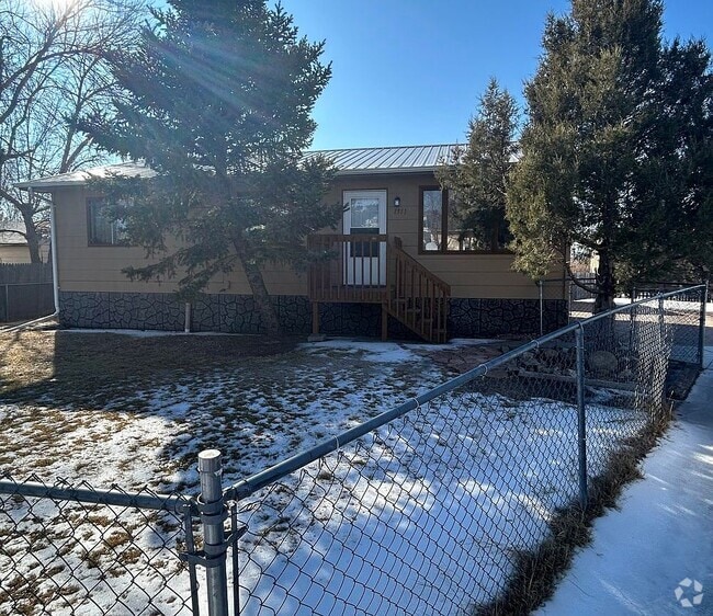 Building Photo - 1511 Harding Ct