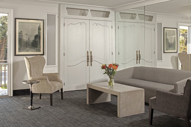 Lobby - Skyline Towers Apartments