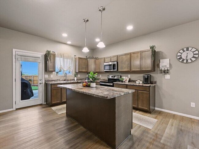 Building Photo - 5332 Gannet Ln