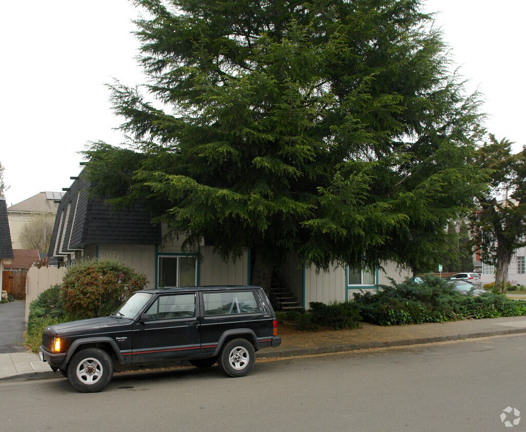 Foto del edificio - 353 Tenth