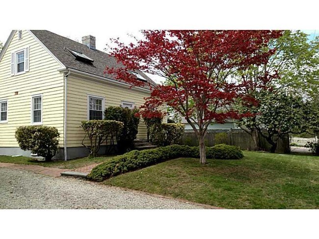 Foto del edificio - 244 N Fenner Ave