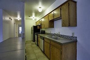 Building Photo - 10022 Redondo Dr