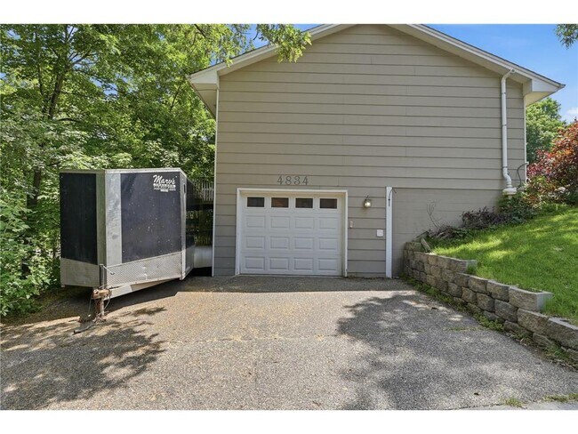 Foto del edificio - 4834 Hanover Rd