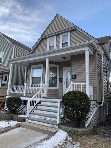 Building Photo - 2153 W Berwyn Ave