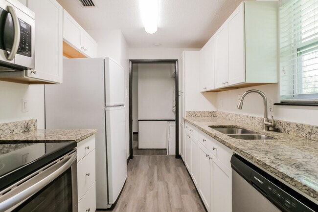 Building Photo - Discover Your Next Home