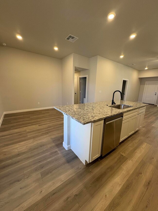 Foto del edificio - 2134 Kokomo Ave