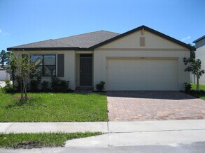 Building Photo - 476 Seafoam Cir