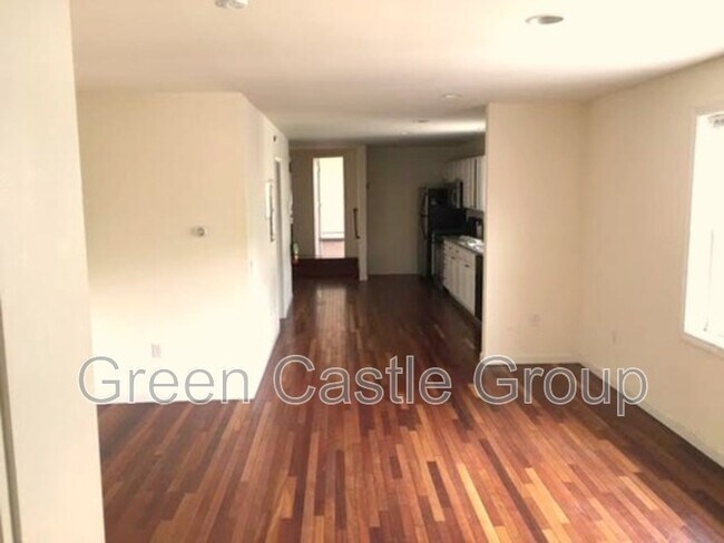 Foto del edificio - 355 Pearl St