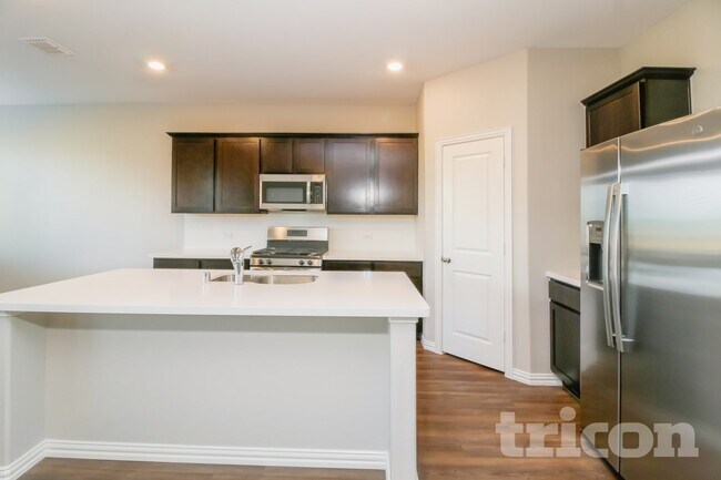 Foto del edificio - 780 Evergreen St