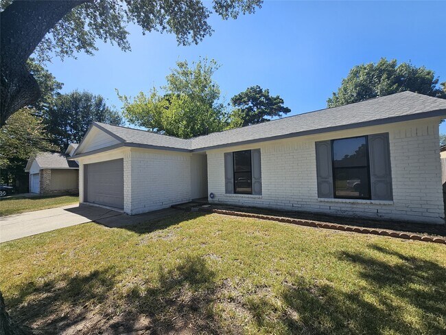 Building Photo - 2519 Piddler Dr