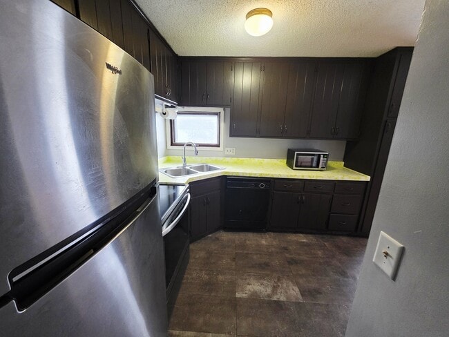 Foto del edificio - 8425 Brunswick Ave N