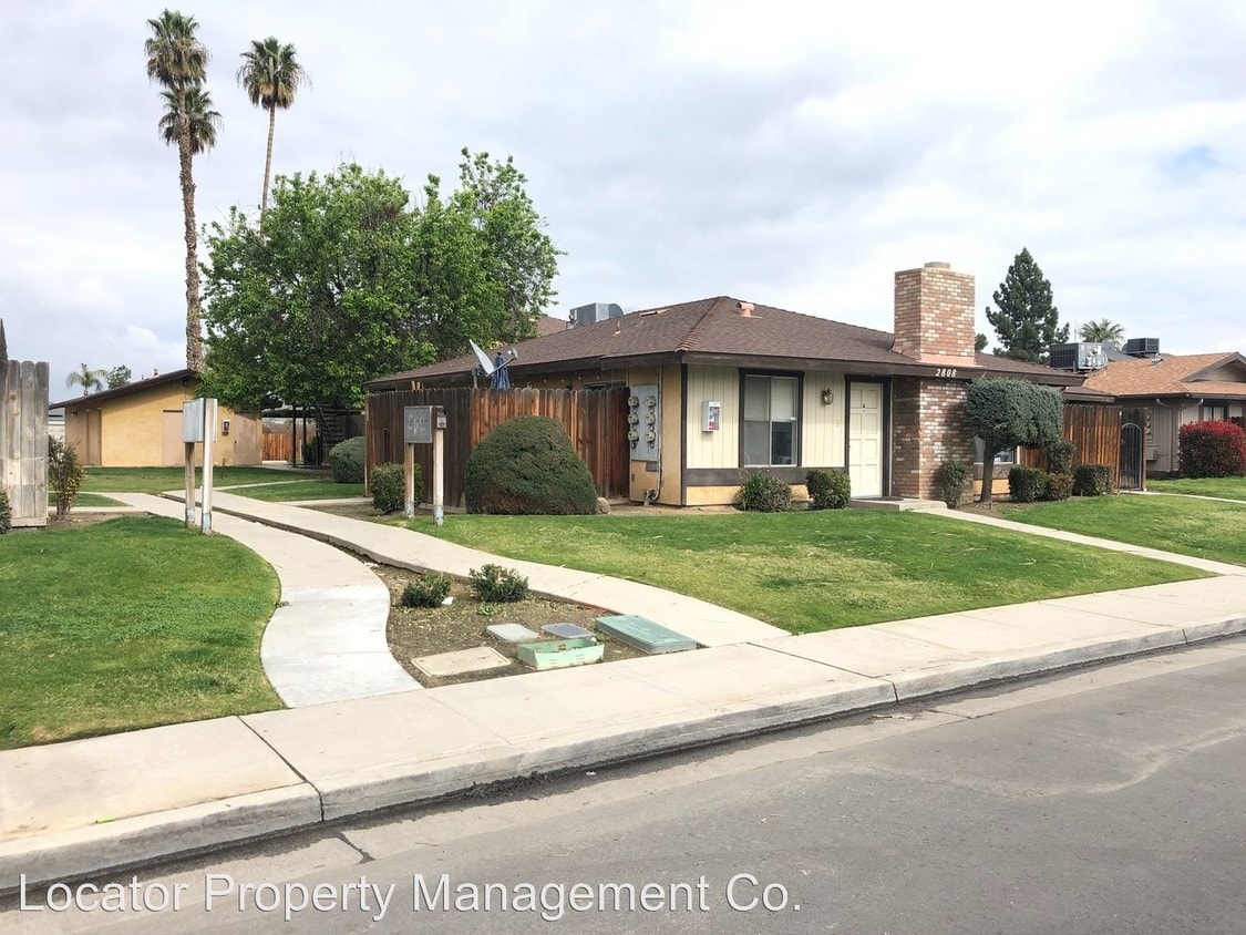Primary Photo - 2808 N Half Moon Dr