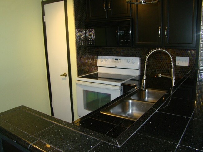 Photo - 30 E Brown Rd Apartment