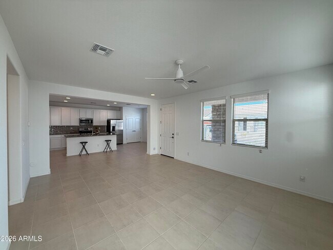 Building Photo - 14668 W Soft Wind Dr